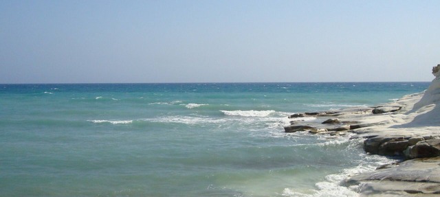 Unique Eco friendly Stone House with beautiful Pool set in Fragrant garden in Khirokitia (Choirokitia)