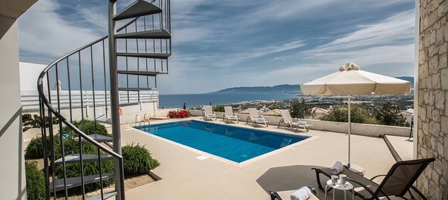Villa Abbie, Stunning 3BDR Latchi Villa with Pool with Panoramic Views in Latsi