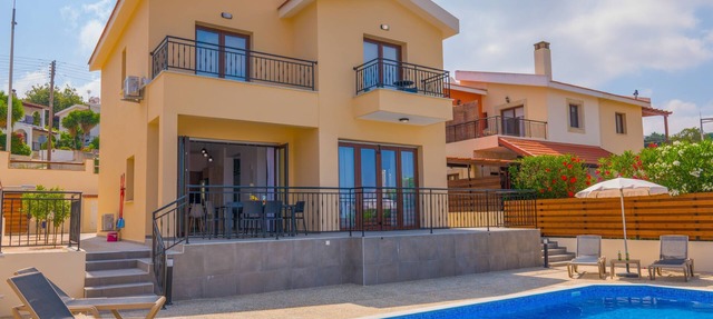 Villa Aeria: Holiday Villa To Rent, Pool, Views, WiFi, A/C in Meladeia