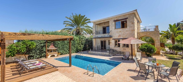 Villa Agathi - Three Bedroom Villa, Sleeps 6 in Argaka