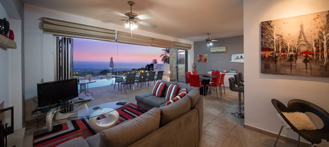 Villa Agia Sofia - Modern Villa with Heated Pool and Amazing Views. Sleeps 8 in Tremithousa