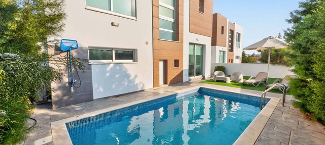 Villa Alassia Blue – 3BR with Pool & Privacy in Protaras