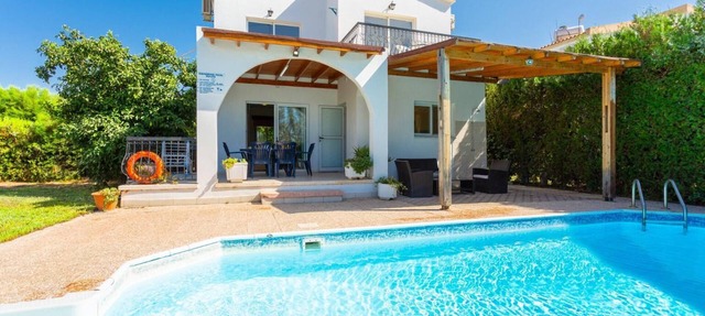 Villa Andreas - Two Bedroom Villa, Sleeps 4 in Argaka