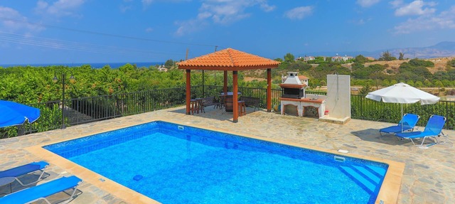 Villa Aphrodite Latchi: Private pool, Sea views, A/C, WiFi in Latchi