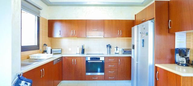 Villa Arbanassi - a villa that sleeps 6 guests in 3 bedrooms in Polis Chrysochous