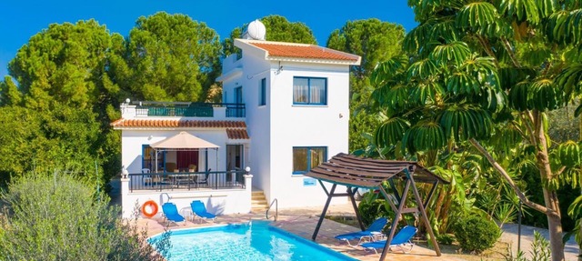 Villa Charoula Tria Large Private Pool, A/C, WiFi in Polis