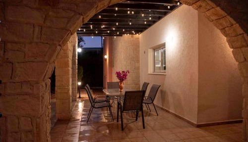 Villa Cynthiana 4- 300m from the sea 3 bedrooms 3 bathrooms in Kissonerga