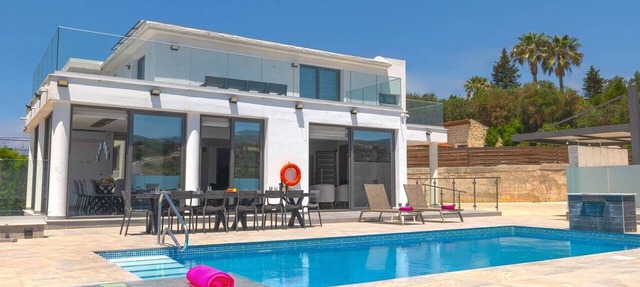 Villa Diamanti by Villa Plus in Peyia