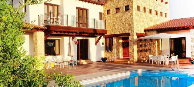 Villa Grand Zeus - A place to slow down in Anogyra