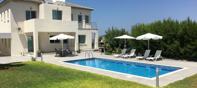 Villa in paradise in Goudi