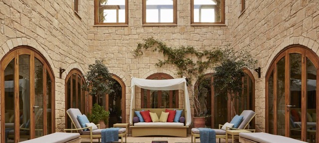 Villa Iris - Three Bedroom Resort, Sleeps 6 in Kouklia