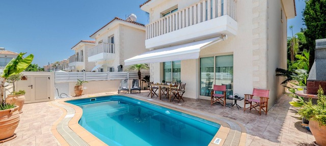 Villa Jacqueline - Charming Pernera Getaway in Protaras