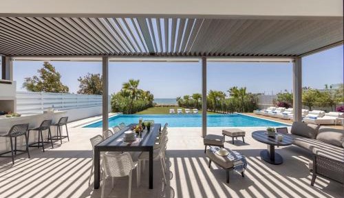 Villa JoJo Seafront in Ayia Napa