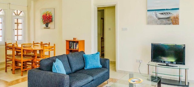 Villa Katerina: Coral Bay, Laourou Beach in Peyia