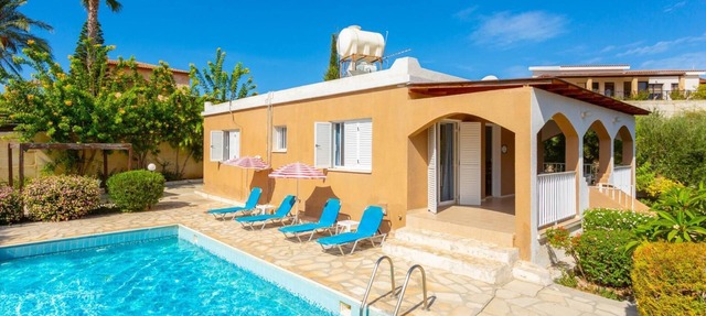 Villa Lela Pente - Two Bedroom Villa, Sleeps 4 in Kissonerga