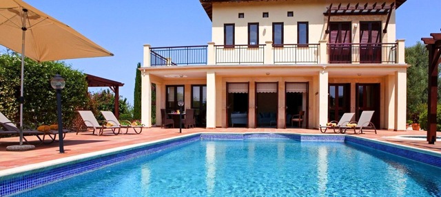 Villa Nyssa - Three Bedroom Resort, Sleeps 6 in Kouklia