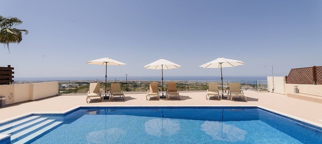 Villa Oleander - 4 bedroom Villa with Private Heated Pool, Hot Tub, Stunning Views in Paphos