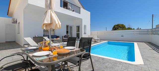 Villa Olivia - 3 bedroom villa ideal for relaxed family holidays in Xylofagou