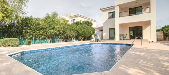 VILLA PANTELI, A SUPER 3 BED VILLA WITH PRIVATE POOL! in Kouklia