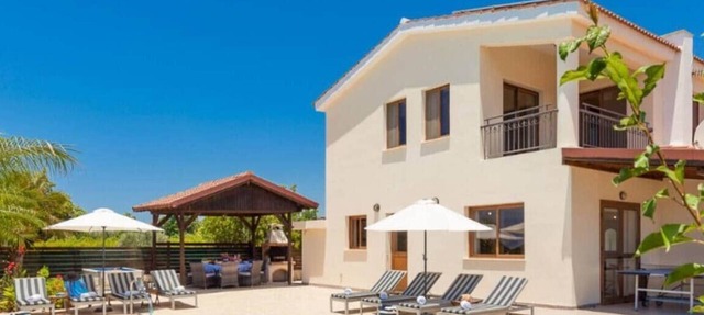 Villa Pelagia - 4 bed Villa, Private Pool, Great Views! in Peyia