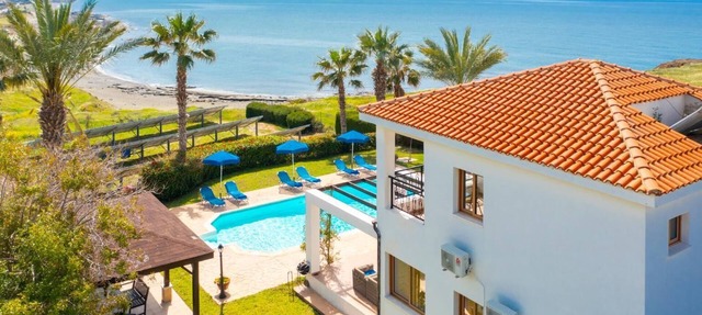 Villa Pelagos - Three Bedroom Villa, Sleeps 6 in Nea Dimmata