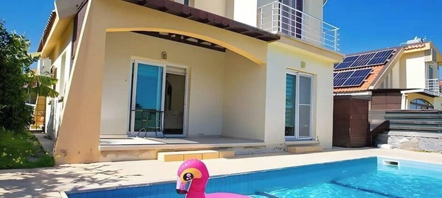Villa Peri Luxury Pool Villa in Karşıyaka in Vasileia