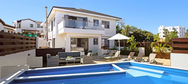 Villa Sea Horizon - Walking to Konnos Beach in Cape Greko