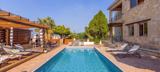 Villa Stella Argaka - Three Bedroom Villa, Sleeps 6 in Argaka