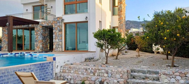 Villa Tatlitsu with Private Pool and Sea View in Akanthou