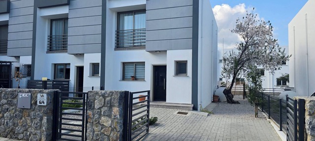 Villa West Park, Near the Sea and Merit Hotel &Casino, Fast Wi-Fi in Lapta