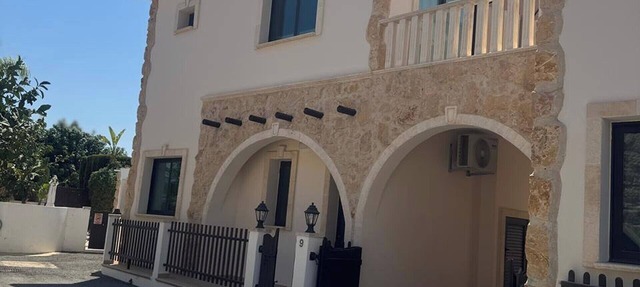 Villa with pool access and 3 bedrooms for up to 6 people in Avgorou