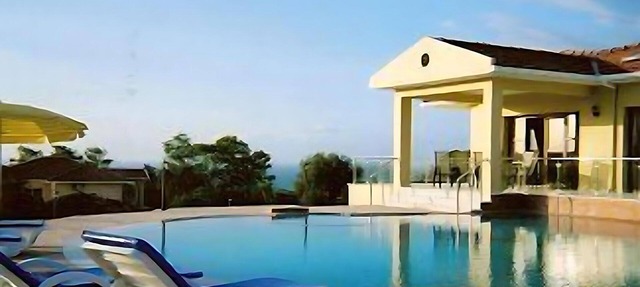 Villa with Private Pool, Mountain and Sea Views in Essentepe
