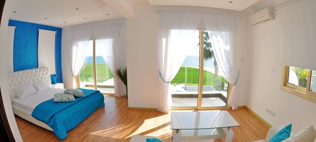 Villa With Private Pool By The Sea in LARNACA