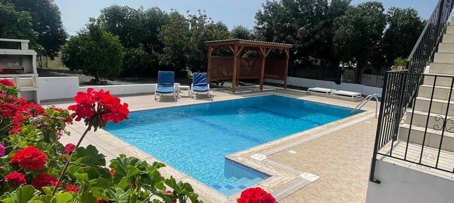 Villa With Private Pool And Sea And Mountain Views in Tatlisu