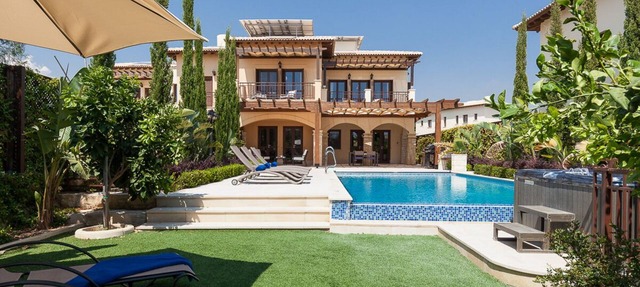 Villa Xenia - Two Bedroom Resort, Sleeps 4 in Kouklia