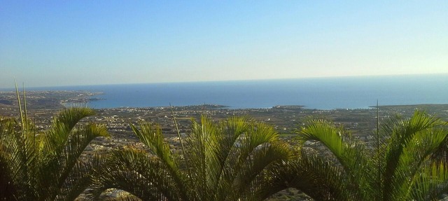 Where The Gods Live - Free Car Hire, Free Aircondition, LARGE GROUPS, WEDDINGS in Peyia