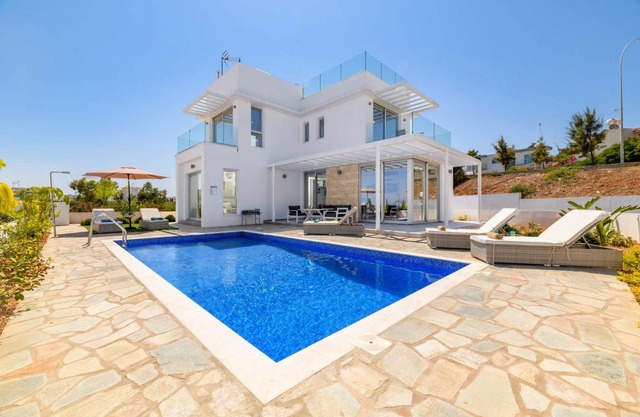180 m² Villa ∙ 3 bedrooms ∙ 6 guests in Protaras