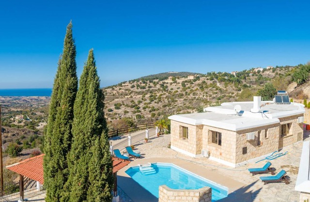 85 m² Villa ∙ 3 bedrooms ∙ 6 guests in Paphos