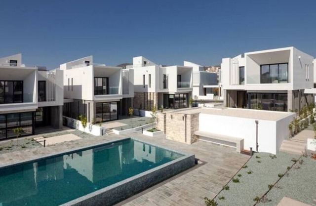 Avalon 1 Villa 9 3-Bedroom Villa with Communal Pool in Paphos
