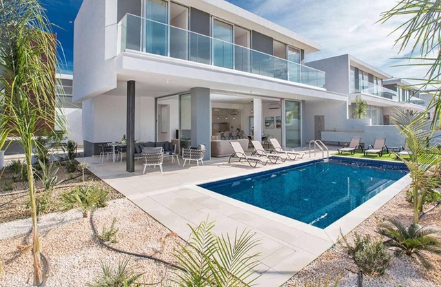 Lovely villa perfect for families, great location in Protaras