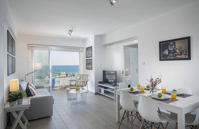 Serenity Seafront Villa 