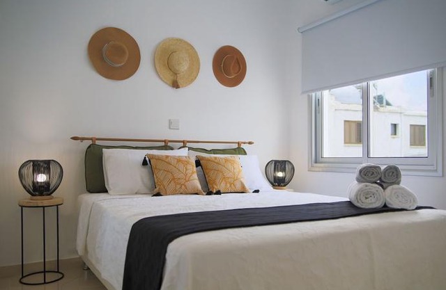 Phaedrus Living: Seaside Luxury Flat Lighthouse 68 in Paphos