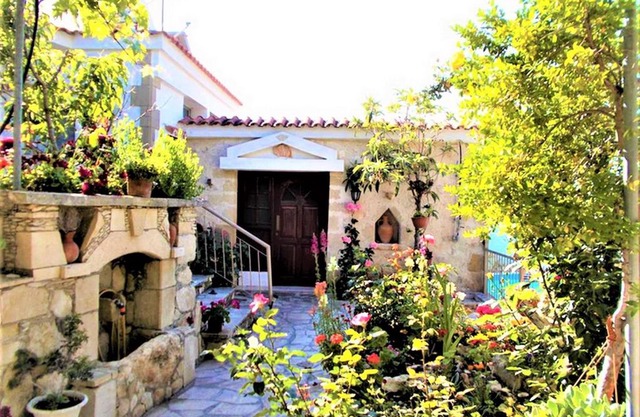 Garden Villa Peristerona 