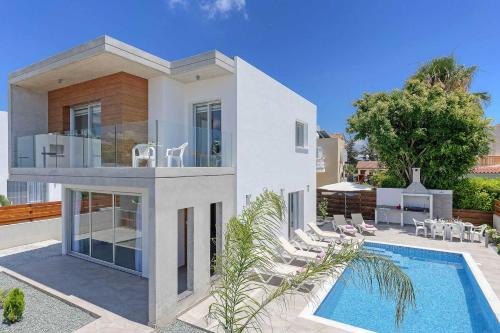 Villa Coral Bay in Peyia