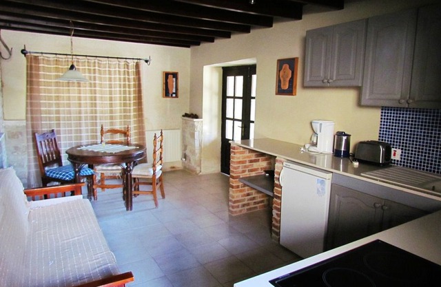 With Kitchen 1BDR apartment #3 Mespilo in Tashkent