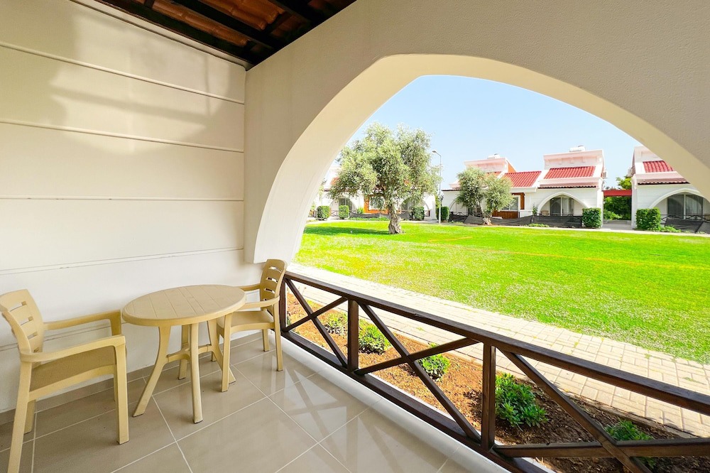 Dogankoy Villa | Villa w Garden, Balcony 5 min to Kyrenia Harbor