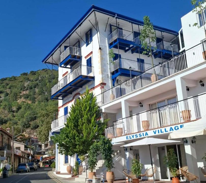 Pedhoulas Hotel | Elyssia Boutique Hotel