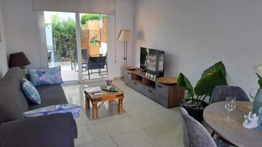 Paphos Apartment | Mediterranean Pearl Stay-400 Steps to the Sea