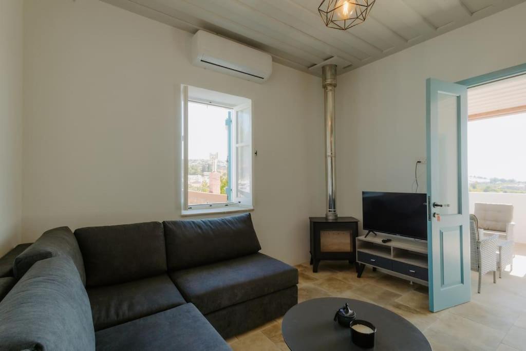 Vasa Koilaniou Apartment | Dipaton House in Vasa 2