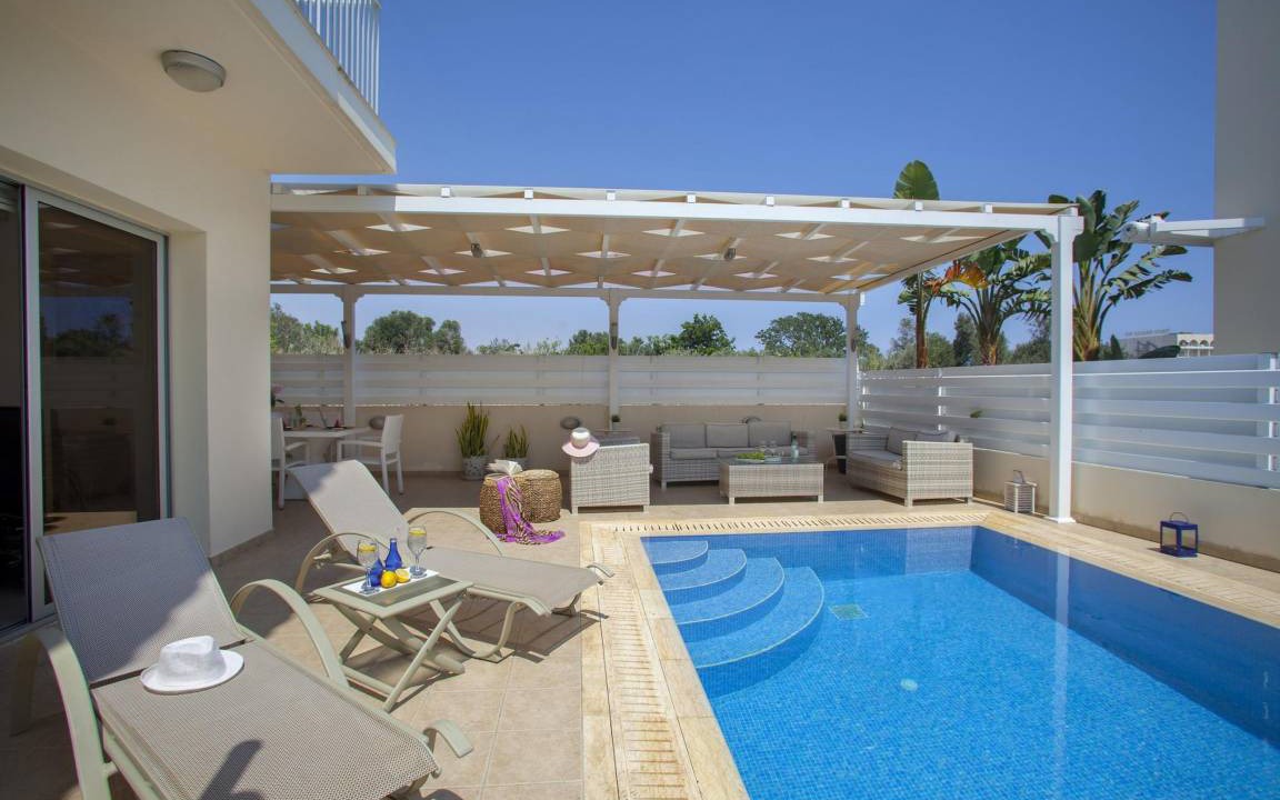 Photo of Patio Balcony in Pernera